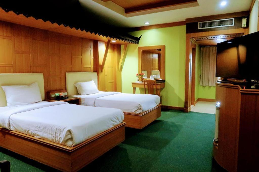 The Rich Hotel Nonthaburi Exterior foto