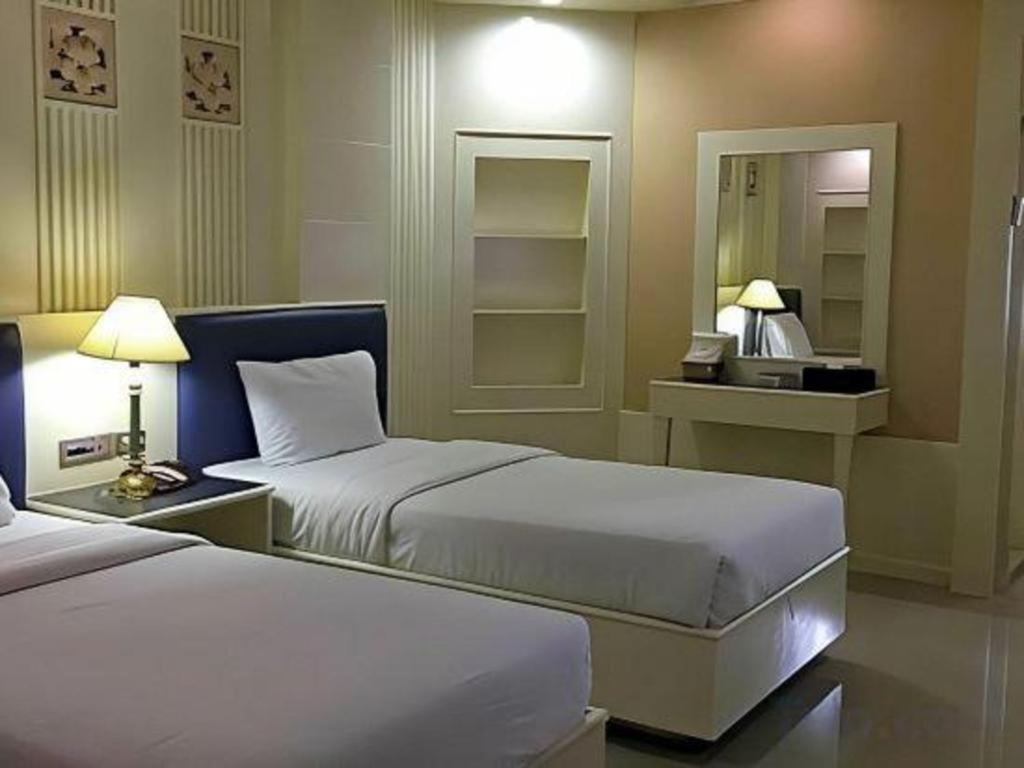 The Rich Hotel Nonthaburi Exterior foto